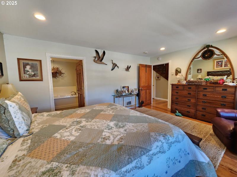 Bedroom, Owner's Suite