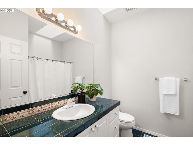 Bathroom, Continental