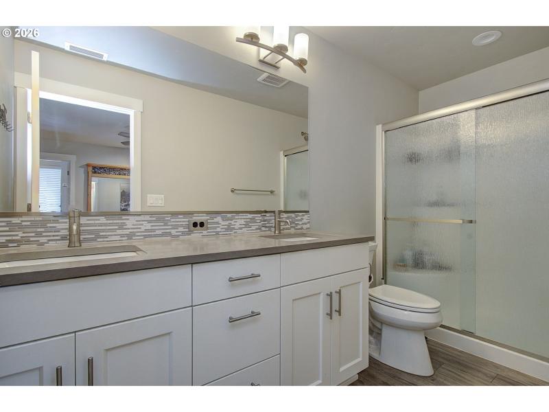 Bedroom, Owner's Suite