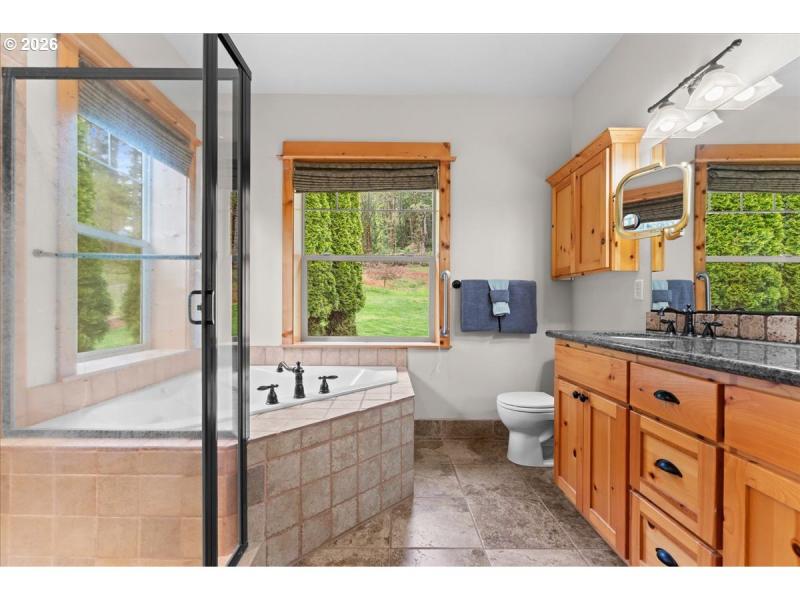 Owner's Suite Bathroom