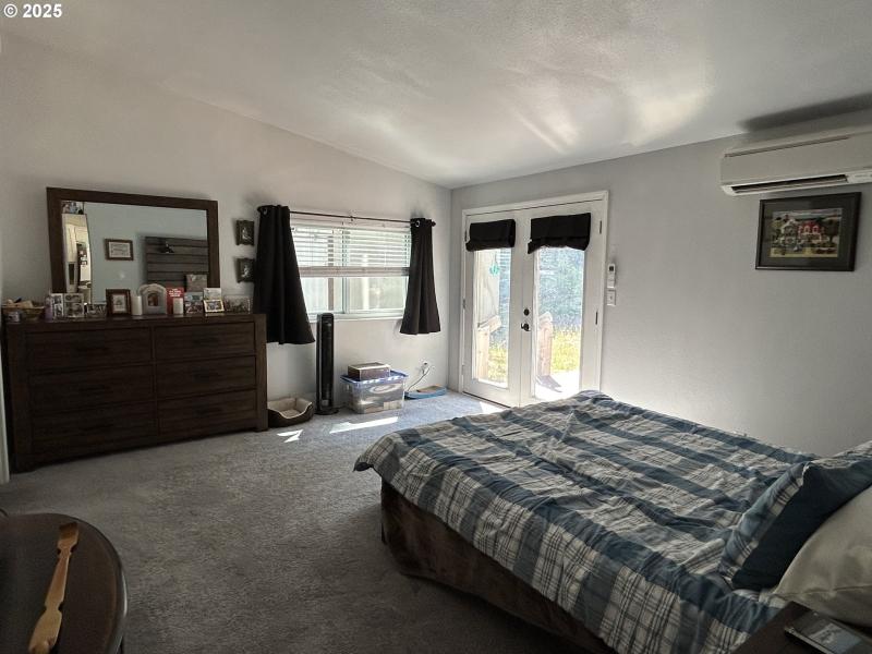 Bedroom, Owner's Suite