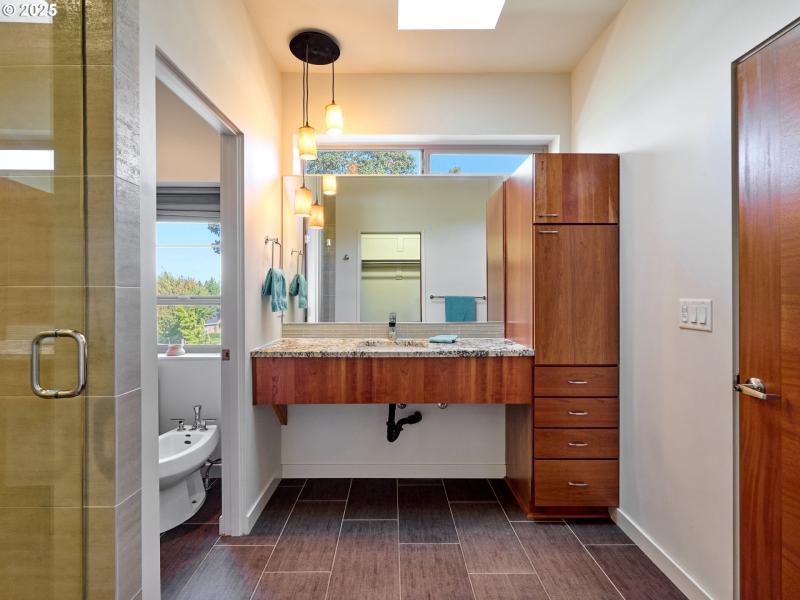 Owner's Suite Bathroom