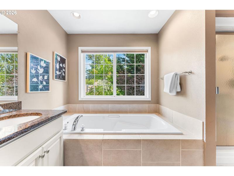 Owner's Suite Bathroom