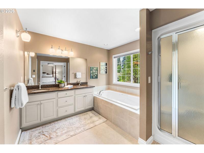 Owner's Suite Bathroom
