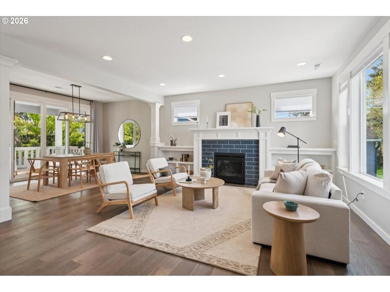 Living Room/Dining Room