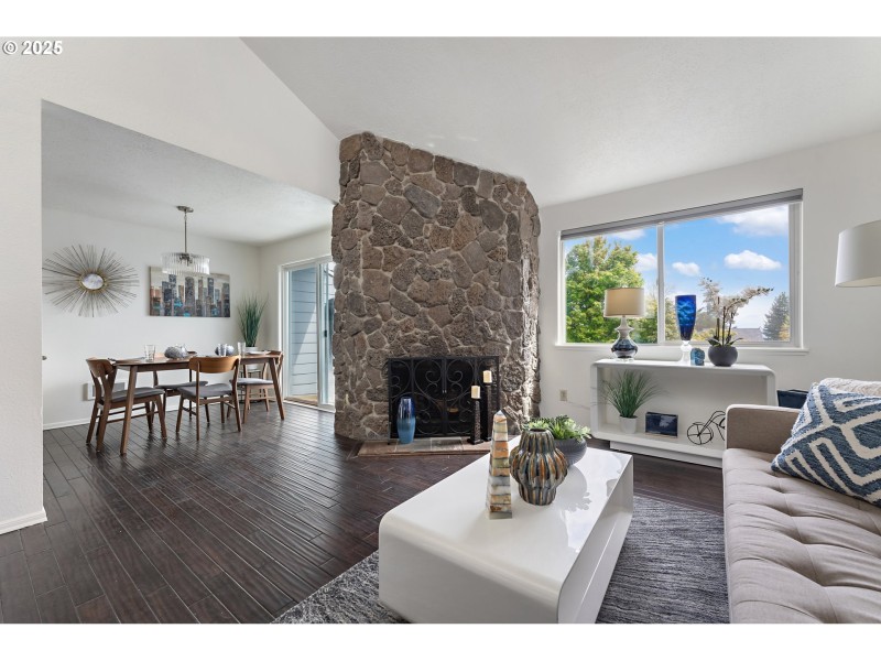 Living Room/Dining Room