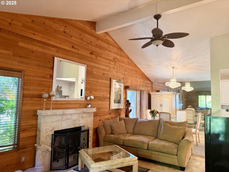 Living Room/Dining Room