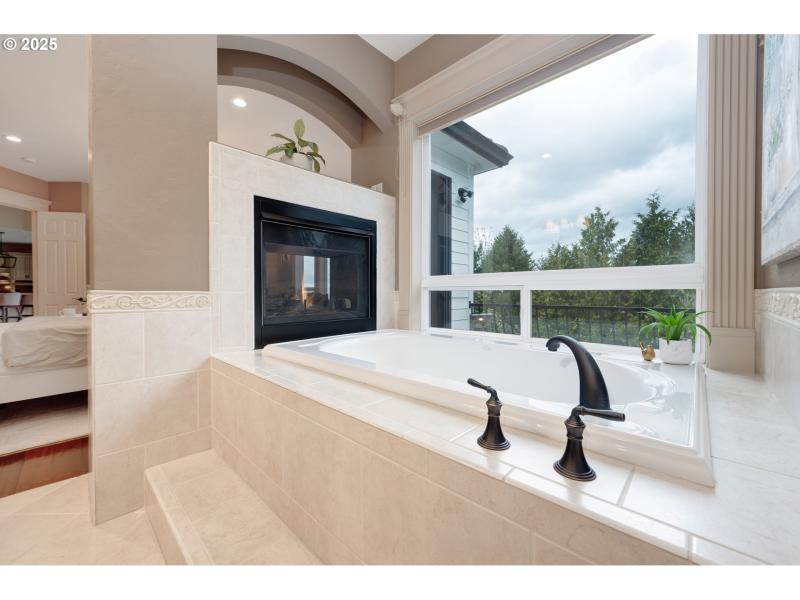 Owner's Suite Bathroom