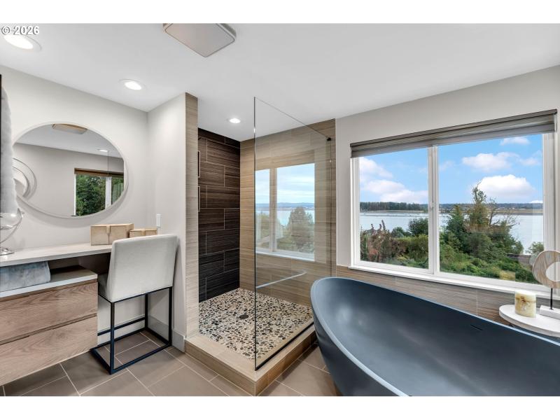 Owner's Suite Bathroom