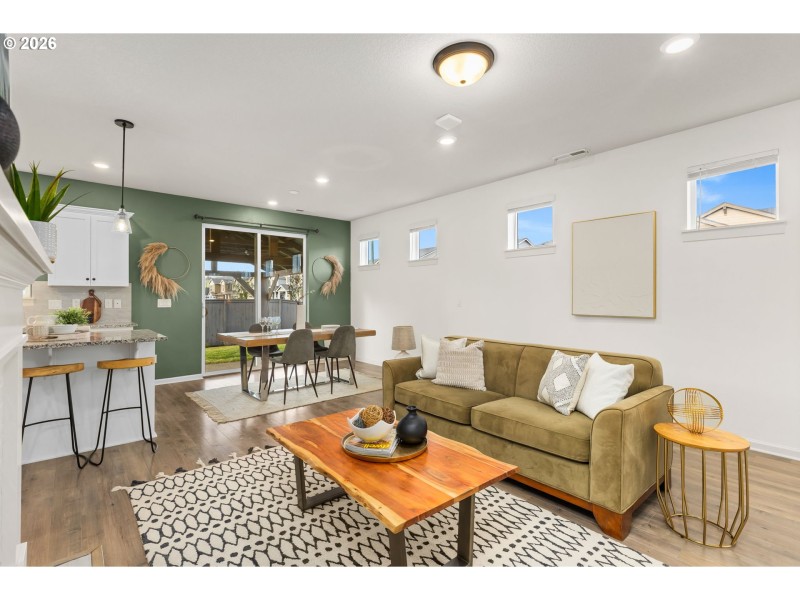 Living Room/Dining Room