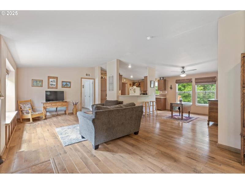 Living Room/Dining Room