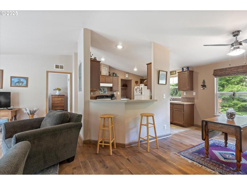 Living Room/Dining Room