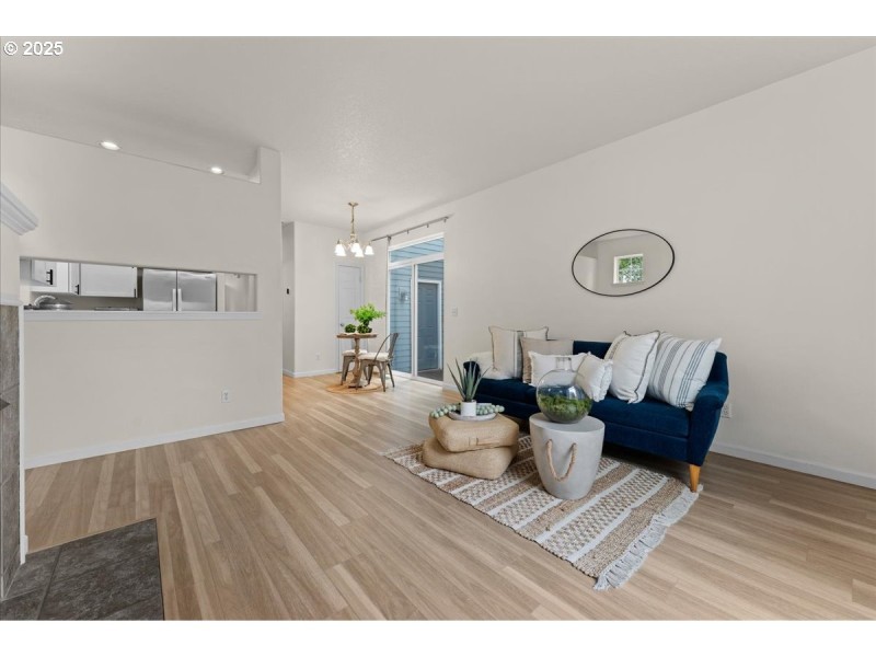 Living Room/Dining Room