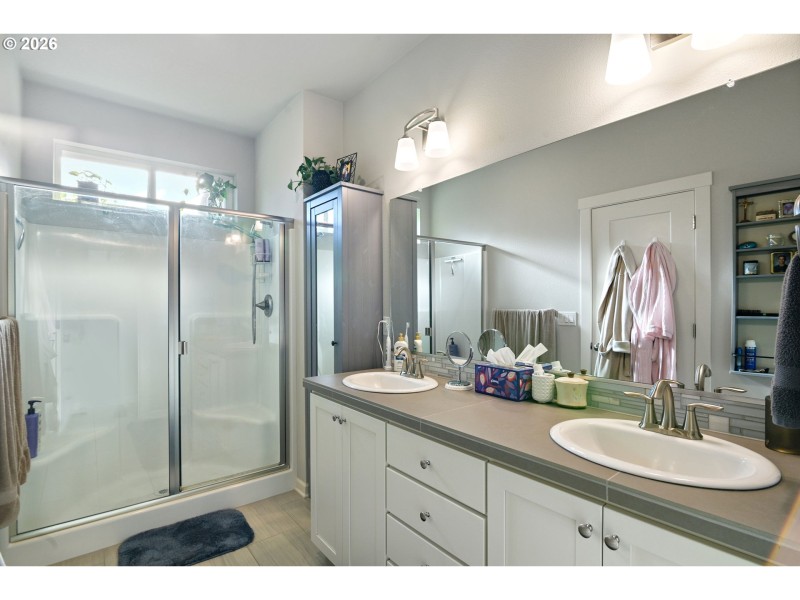 Owner's Suite Bathroom