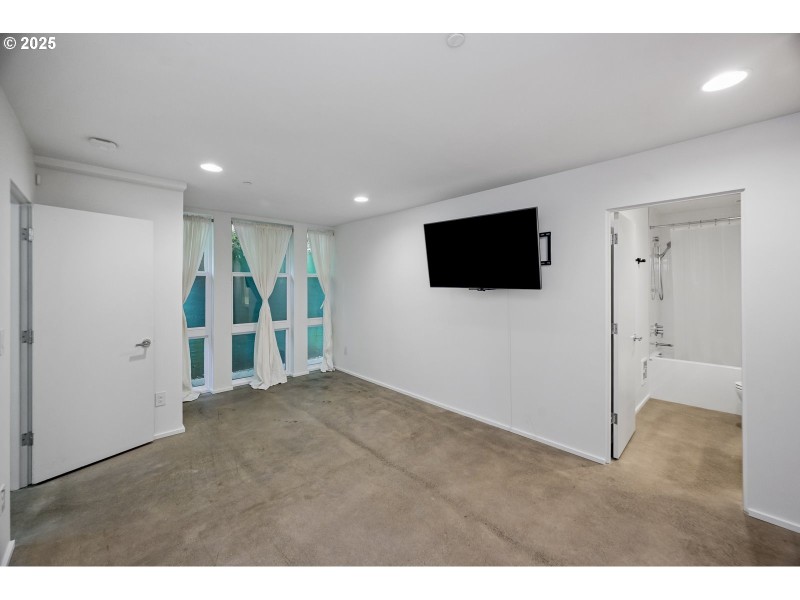 Guest Quarters