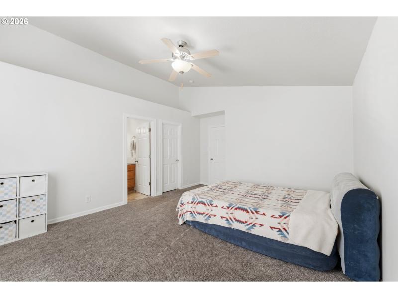 Bedroom, Owner's Suite