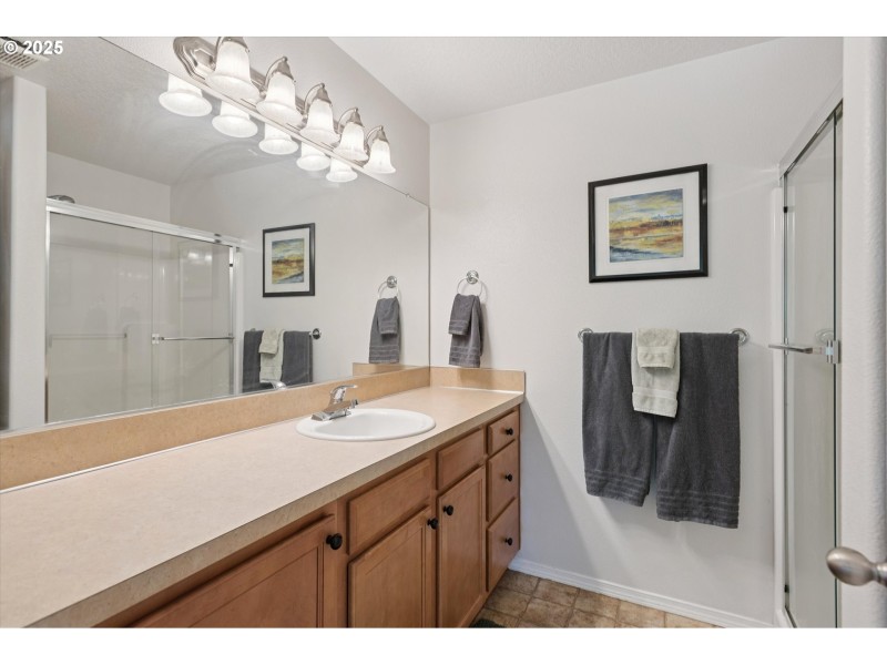 Bathroom, Attached