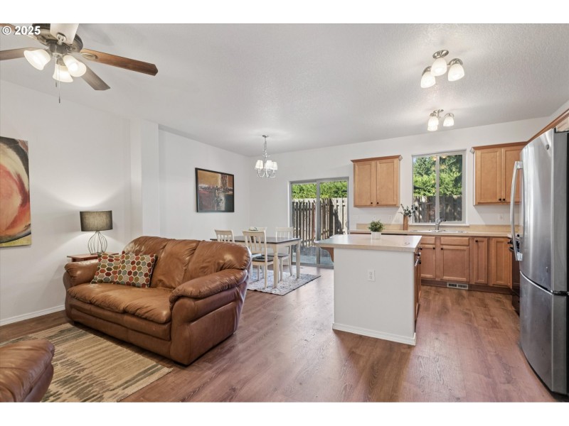 Kitchen/Living Room