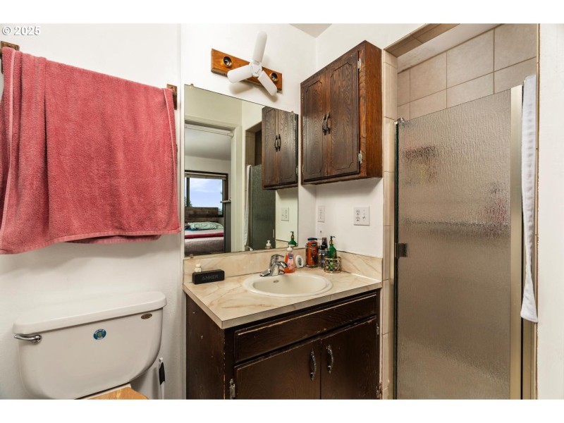 Bathroom, Attached