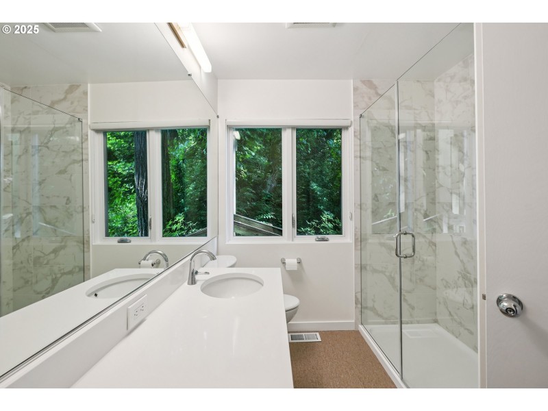 Bathroom, Attached