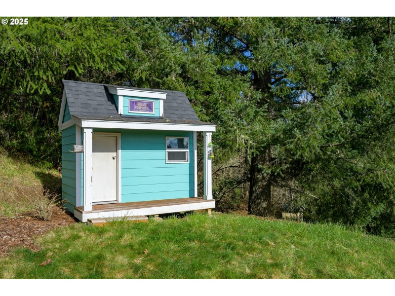 Shed