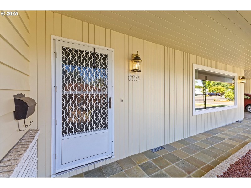 Entrance/Foyer