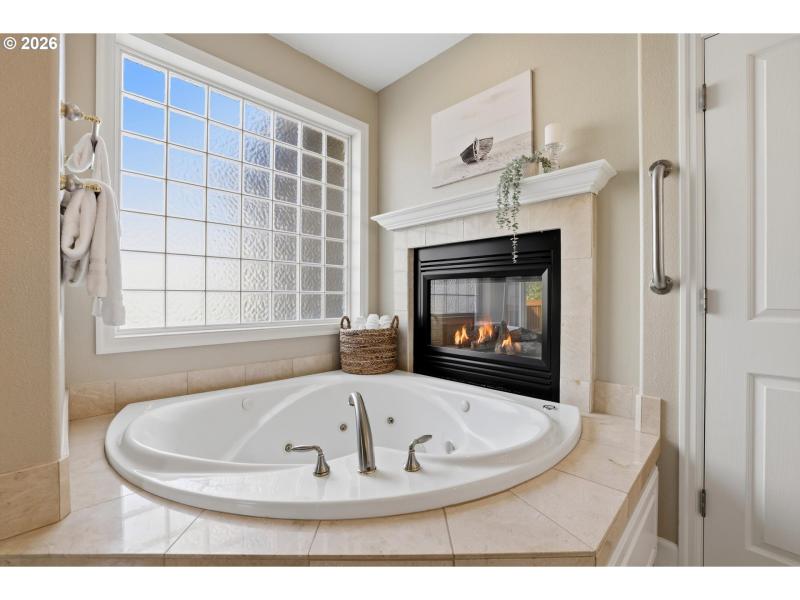 Owner's Suite Bathroom