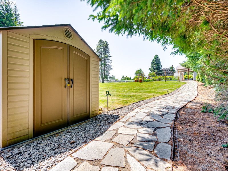 Shed