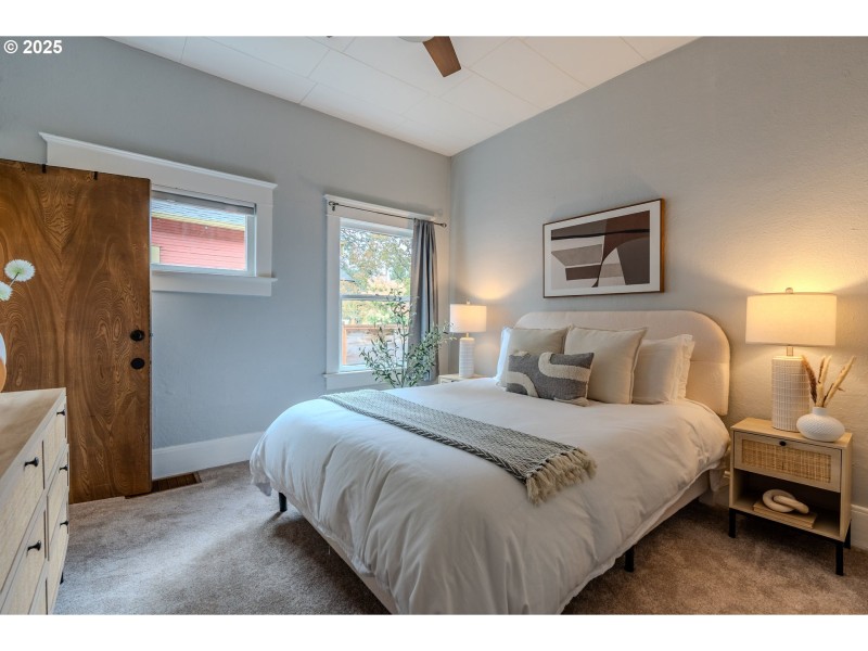 Bedroom, Primary