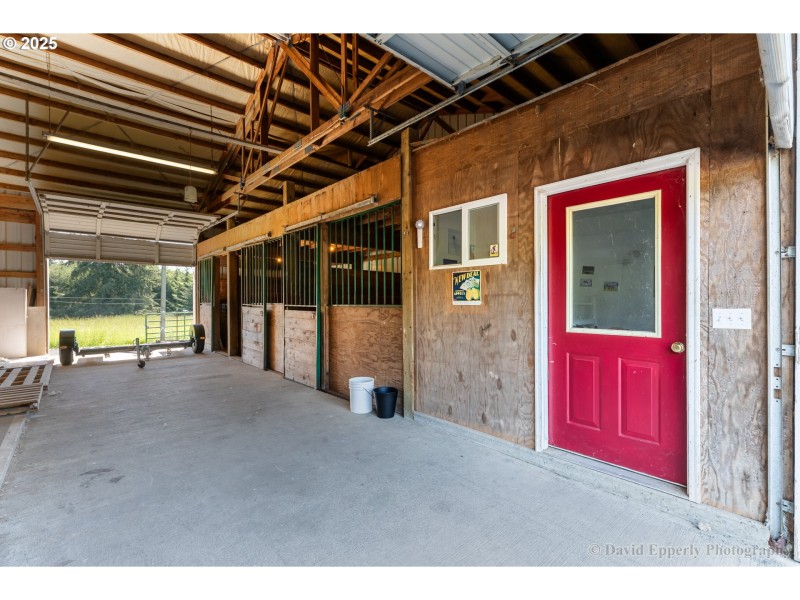 Barn