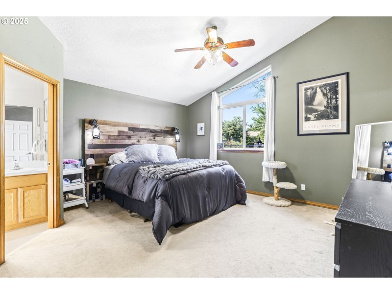 Bedroom, Primary