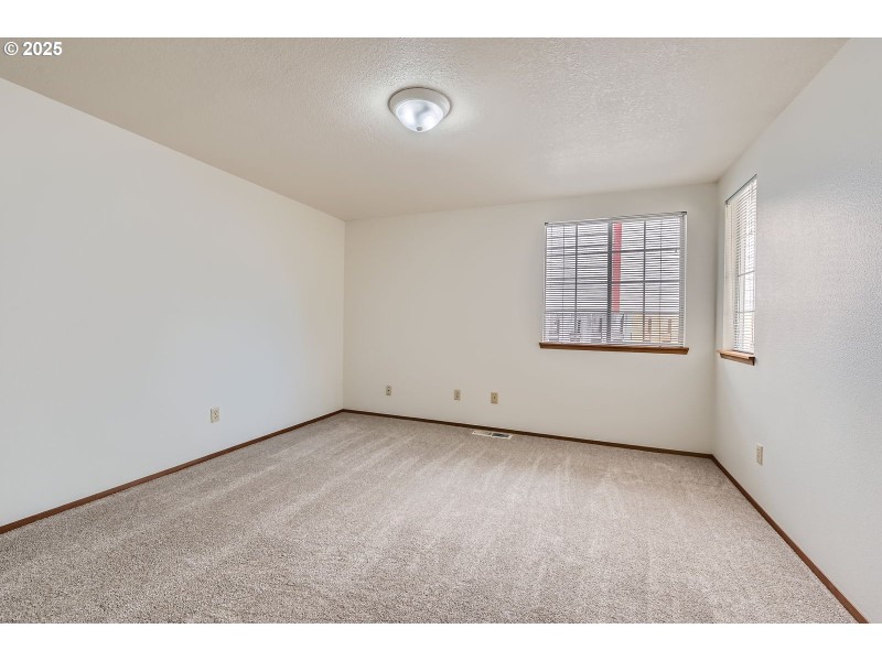 Bedroom, Primary