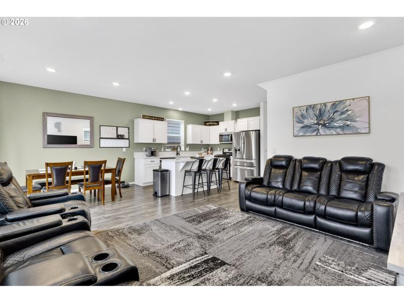 Living Room/Dining Room