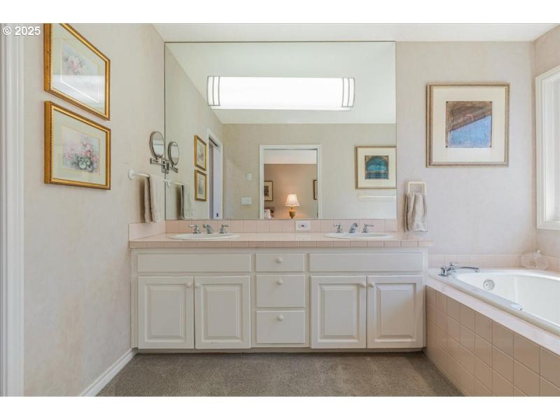 Owner's Suite Bathroom #2