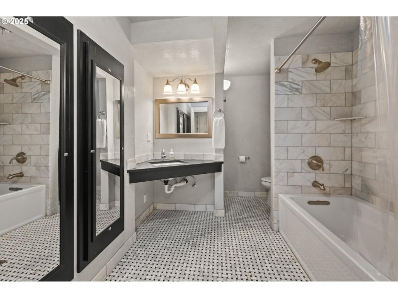 Bathroom, Attached