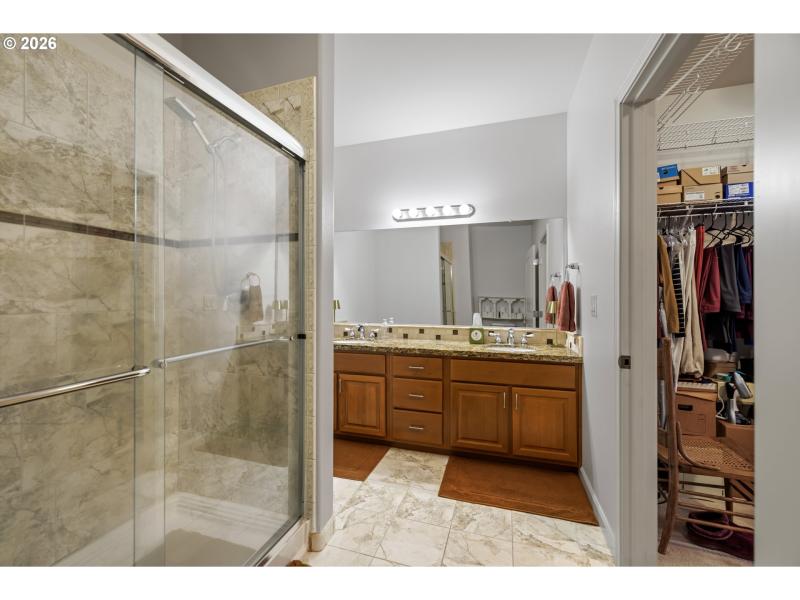 Owner's Suite Bathroom