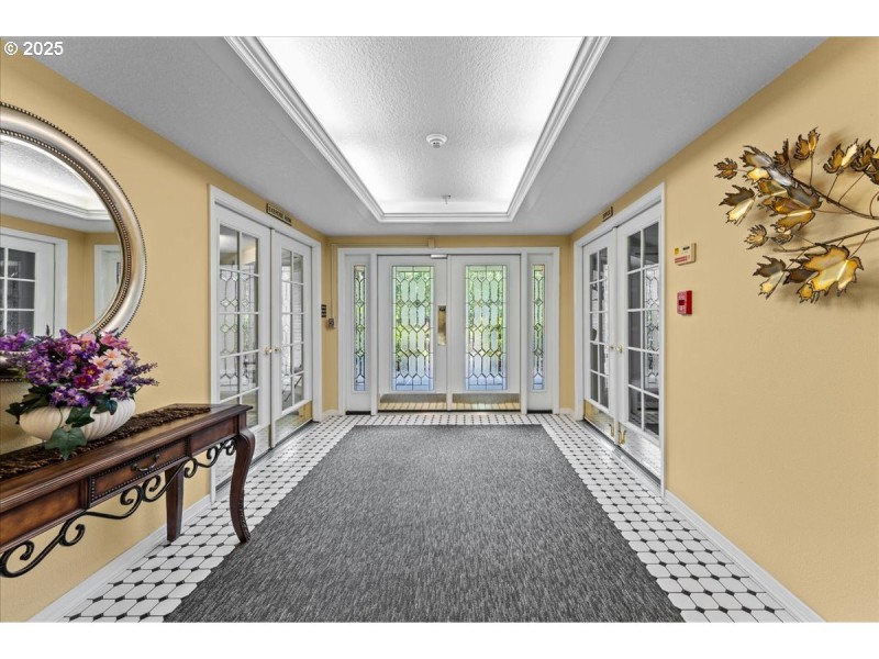 Entrance/Foyer