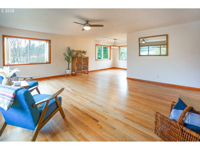 Living Room/Dining Room