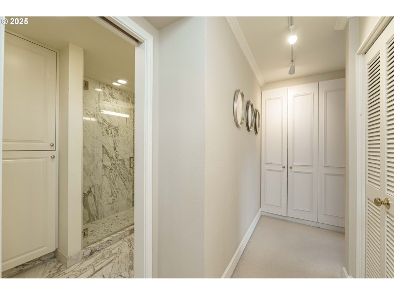 Bedroom, Owner's Suite