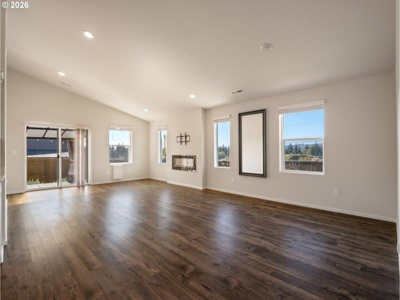 Living Room/Dining Room