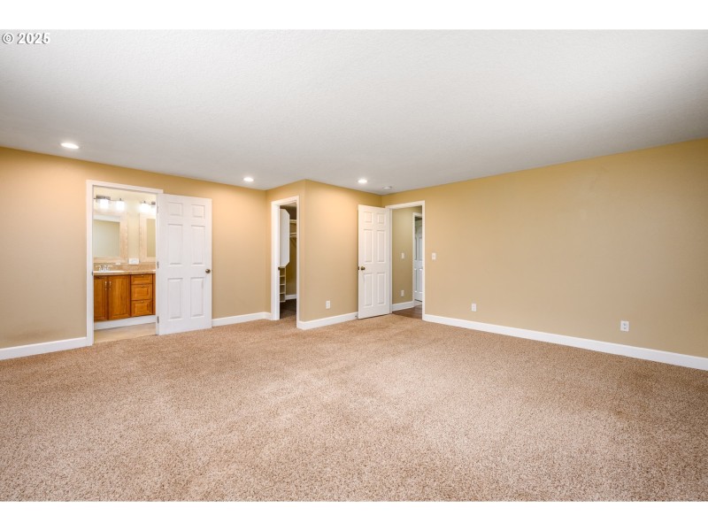 Bedroom, Owner's Suite