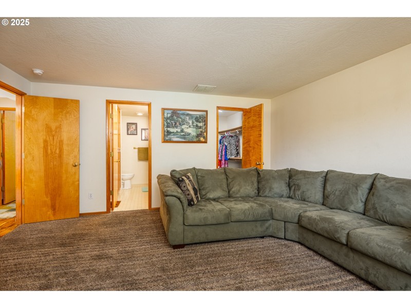 Bedroom, Owner's Suite